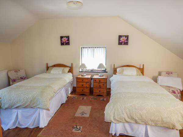 Ysgubor - Barn Villa Llanddulas Bagian luar foto
